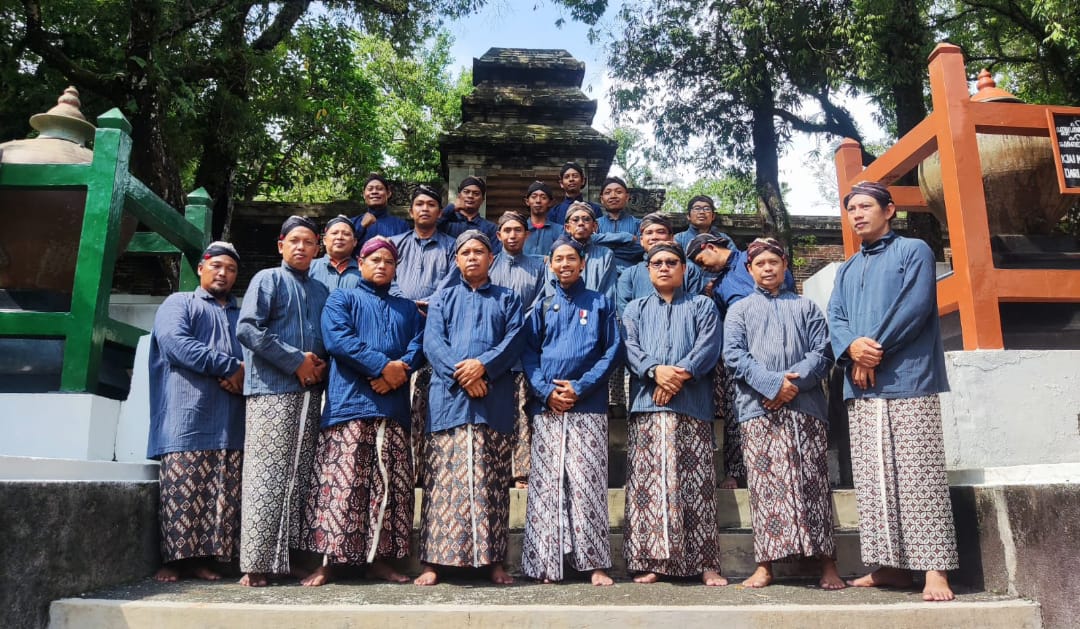 Ziarah Makam Leluhur Pemerintah Kalurahan Pleret ( Mantan Lurah dan makam Sultan Agung )